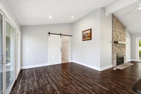 7817 Cambridge Drive Brecksville OH 44141