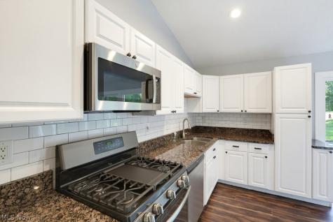 7817 Cambridge Drive Brecksville OH 44141