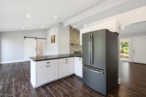 7817 Cambridge Drive Brecksville OH 44141