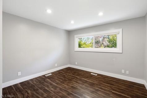 7817 Cambridge Drive Brecksville OH 44141