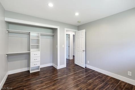 7817 Cambridge Drive Brecksville OH 44141