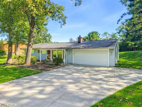 7817 Cambridge Drive Brecksville OH 44141