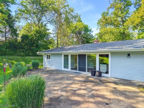 7817 Cambridge Drive Brecksville OH 44141