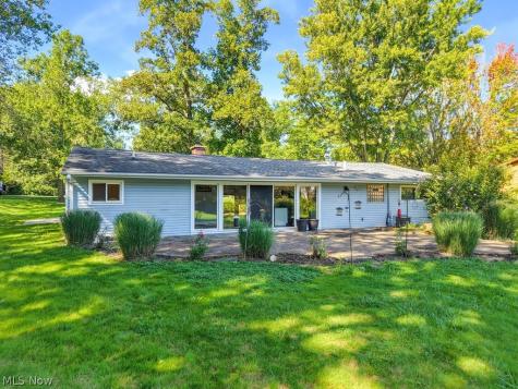 7817 Cambridge Drive Brecksville OH 44141