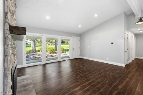 7817 Cambridge Drive Brecksville OH 44141