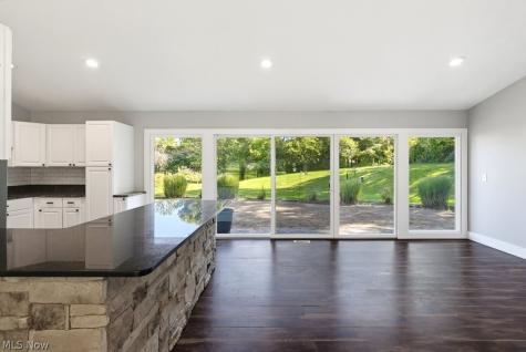 7817 Cambridge Drive Brecksville OH 44141