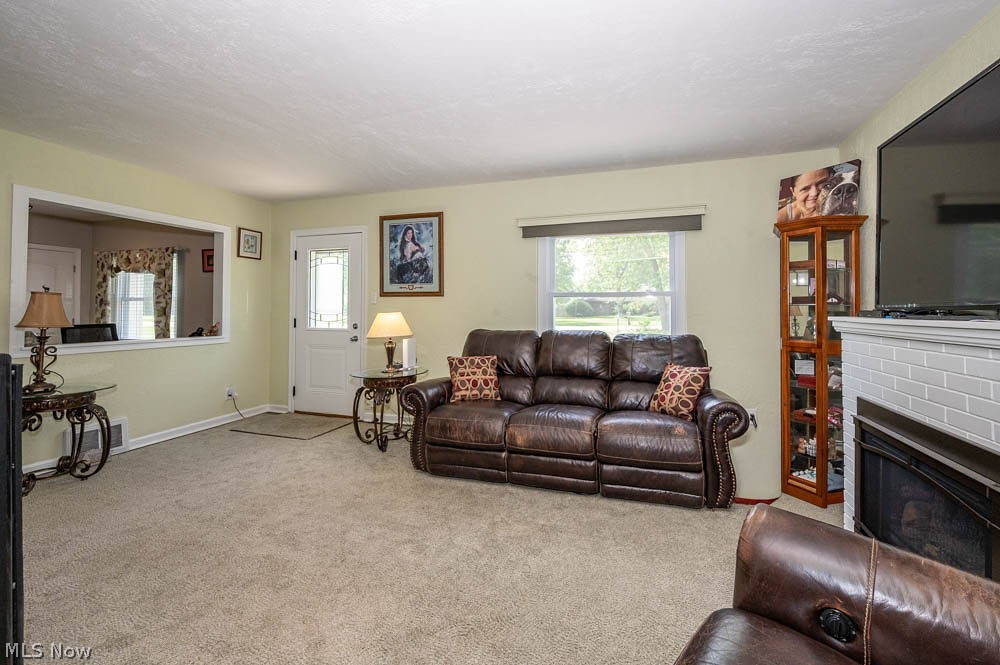 2279 Reeves Road NE Howland OH 44483