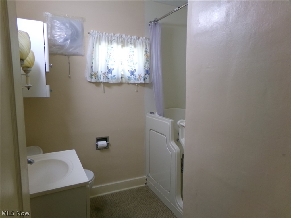 824 Grandview Avenue Coshocton OH 43812