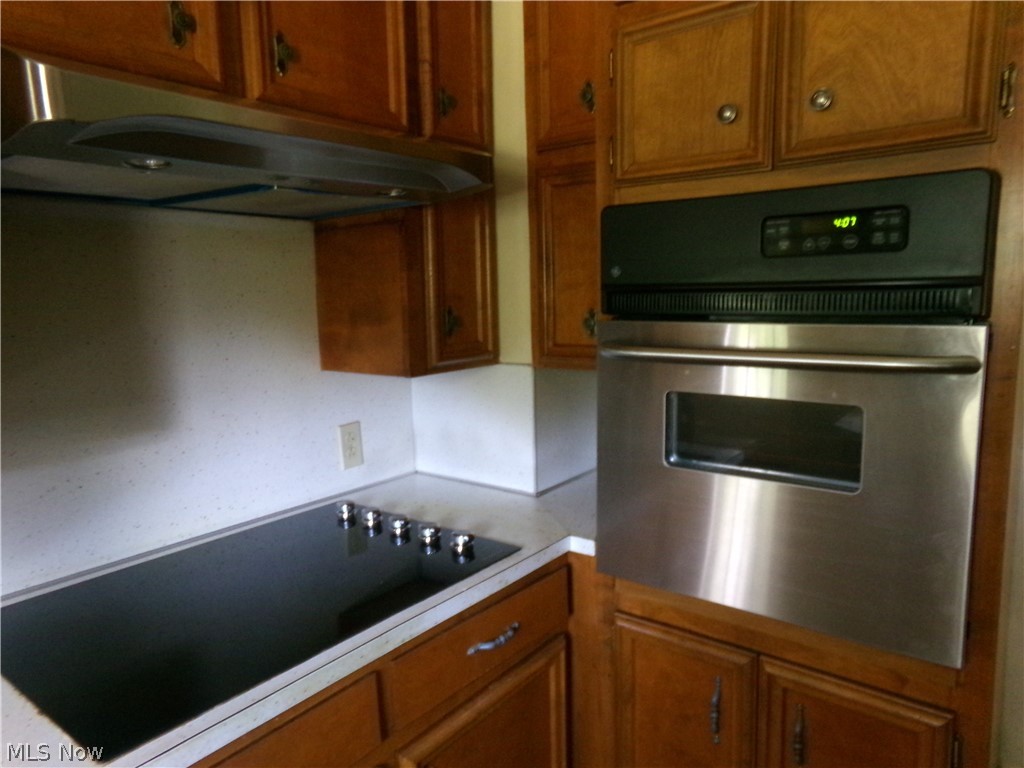 824 Grandview Avenue Coshocton OH 43812