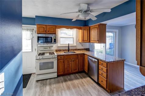 5573 Decker Road North Olmsted OH 44070