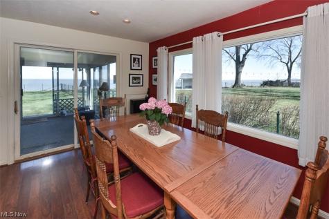 24636 Lake Road Bay Village OH 44140