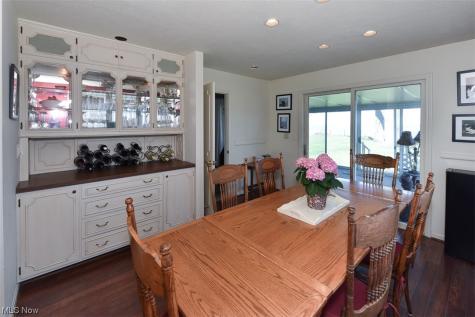 24636 Lake Road Bay Village OH 44140