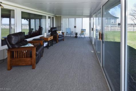 24636 Lake Road Bay Village OH 44140