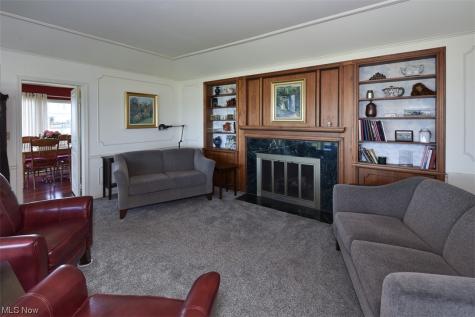 24636 Lake Road Bay Village OH 44140