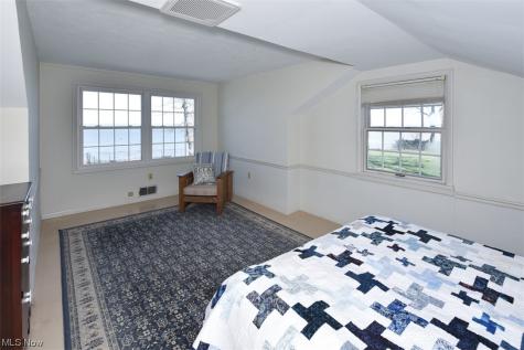 24636 Lake Road Bay Village OH 44140