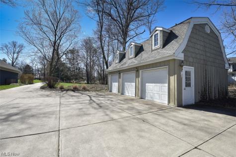 24636 Lake Road Bay Village OH 44140