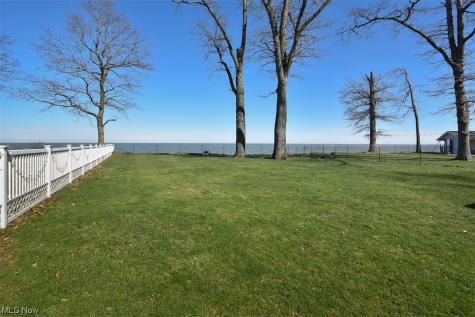 24636 Lake Road Bay Village OH 44140