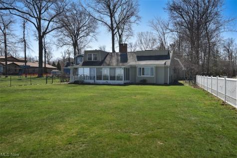 24636 Lake Road Bay Village OH 44140