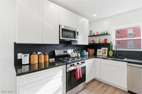 9918 Quebec Avenue Cleveland OH 44106