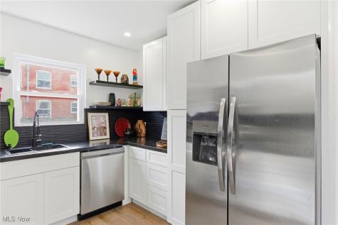 9918 Quebec Avenue Cleveland OH 44106