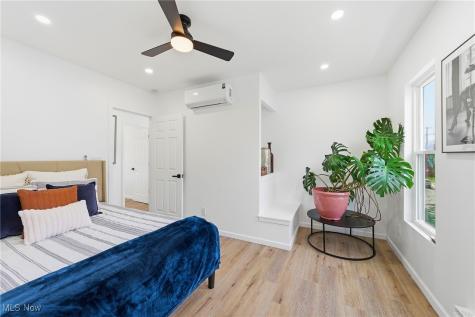 9918 Quebec Avenue Cleveland OH 44106