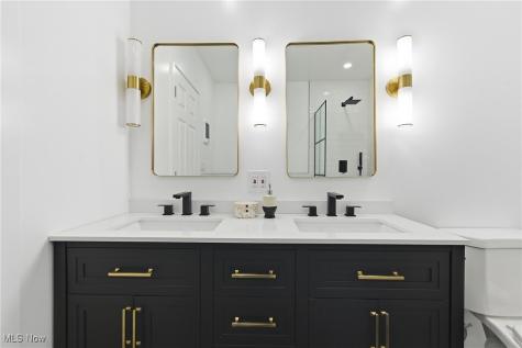 9918 Quebec Avenue Cleveland OH 44106