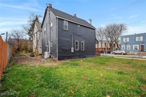 9918 Quebec Avenue Cleveland OH 44106