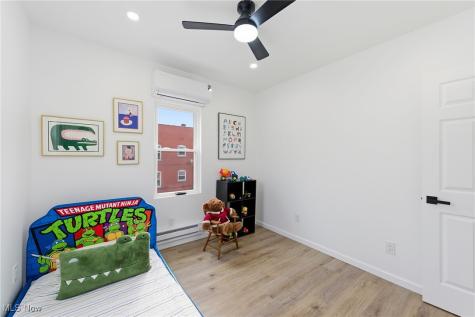 9918 Quebec Avenue Cleveland OH 44106