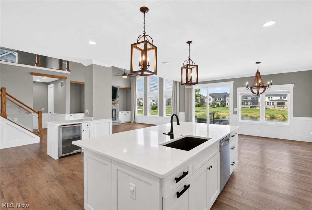 4286 Saint Theresa Boulevard Avon OH 44011