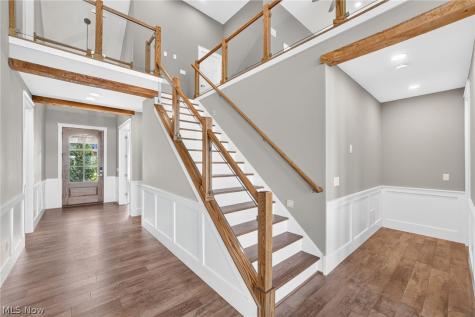 4286 Saint Theresa Boulevard Avon OH 44011