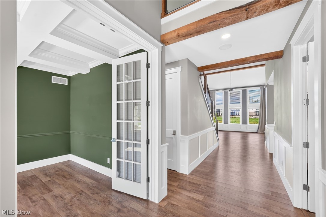 4286 Saint Theresa Boulevard Avon OH 44011