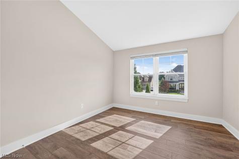 4286 Saint Theresa Boulevard Avon OH 44011