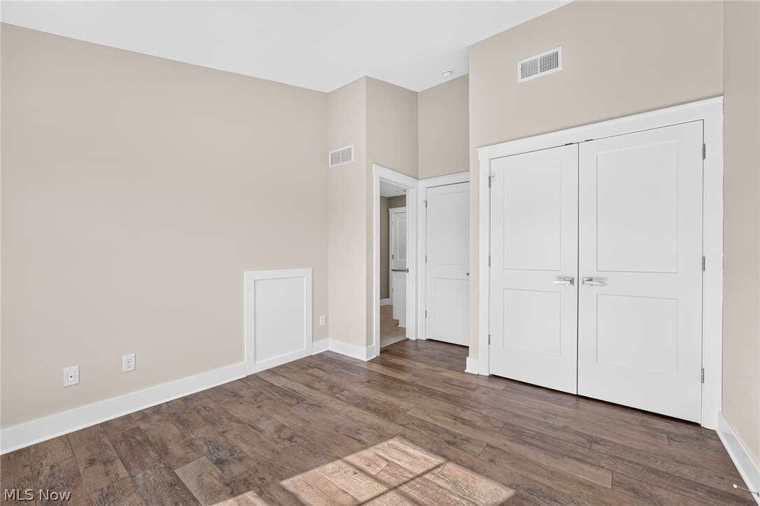 4286 Saint Theresa Boulevard Avon OH 44011