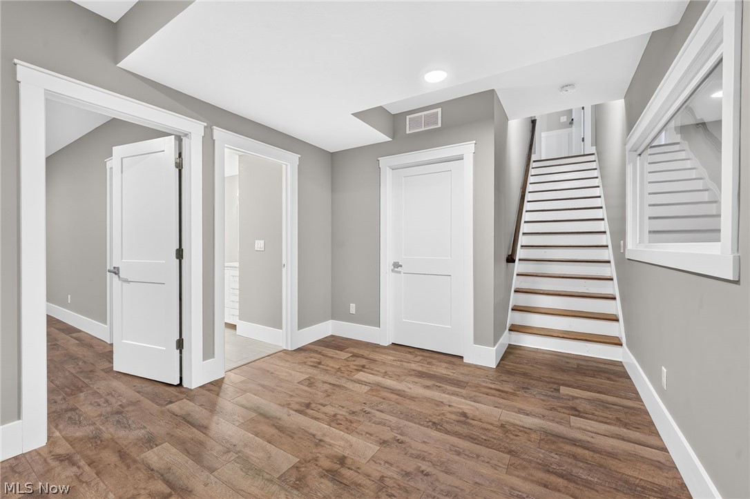 4286 Saint Theresa Boulevard Avon OH 44011