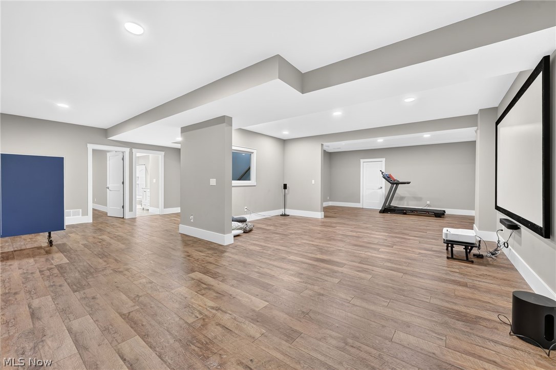 4286 Saint Theresa Boulevard Avon OH 44011