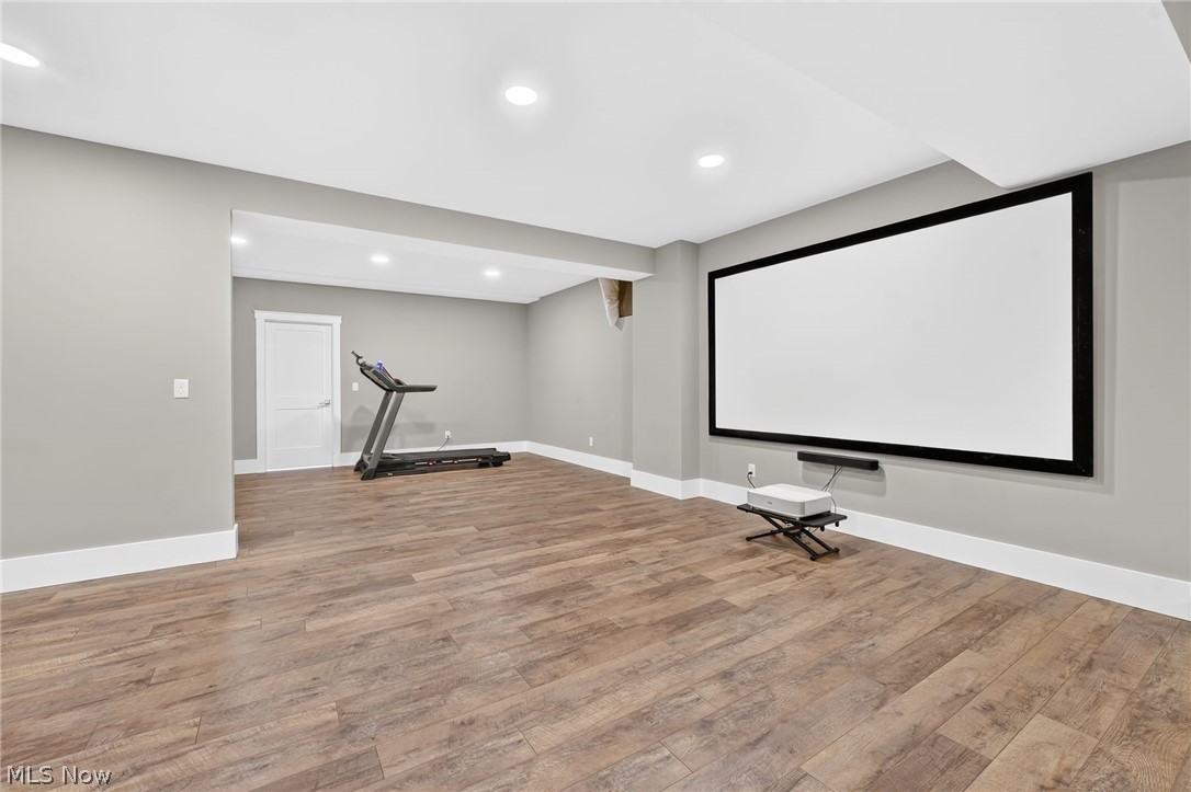 4286 Saint Theresa Boulevard Avon OH 44011