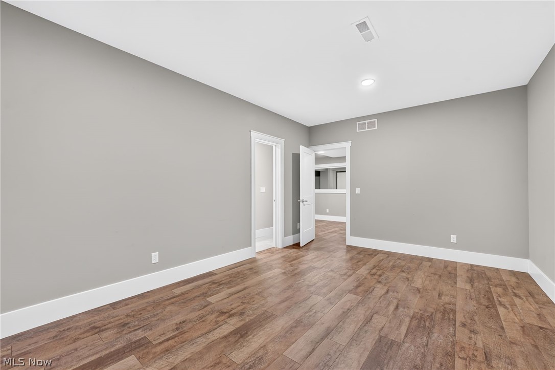 4286 Saint Theresa Boulevard Avon OH 44011