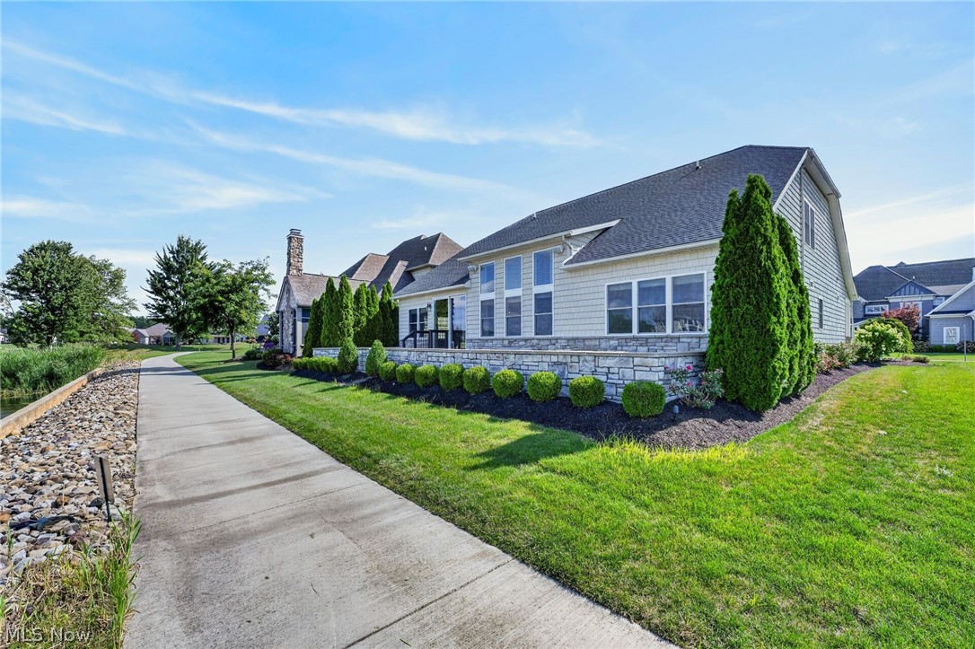 4286 Saint Theresa Boulevard Avon OH 44011