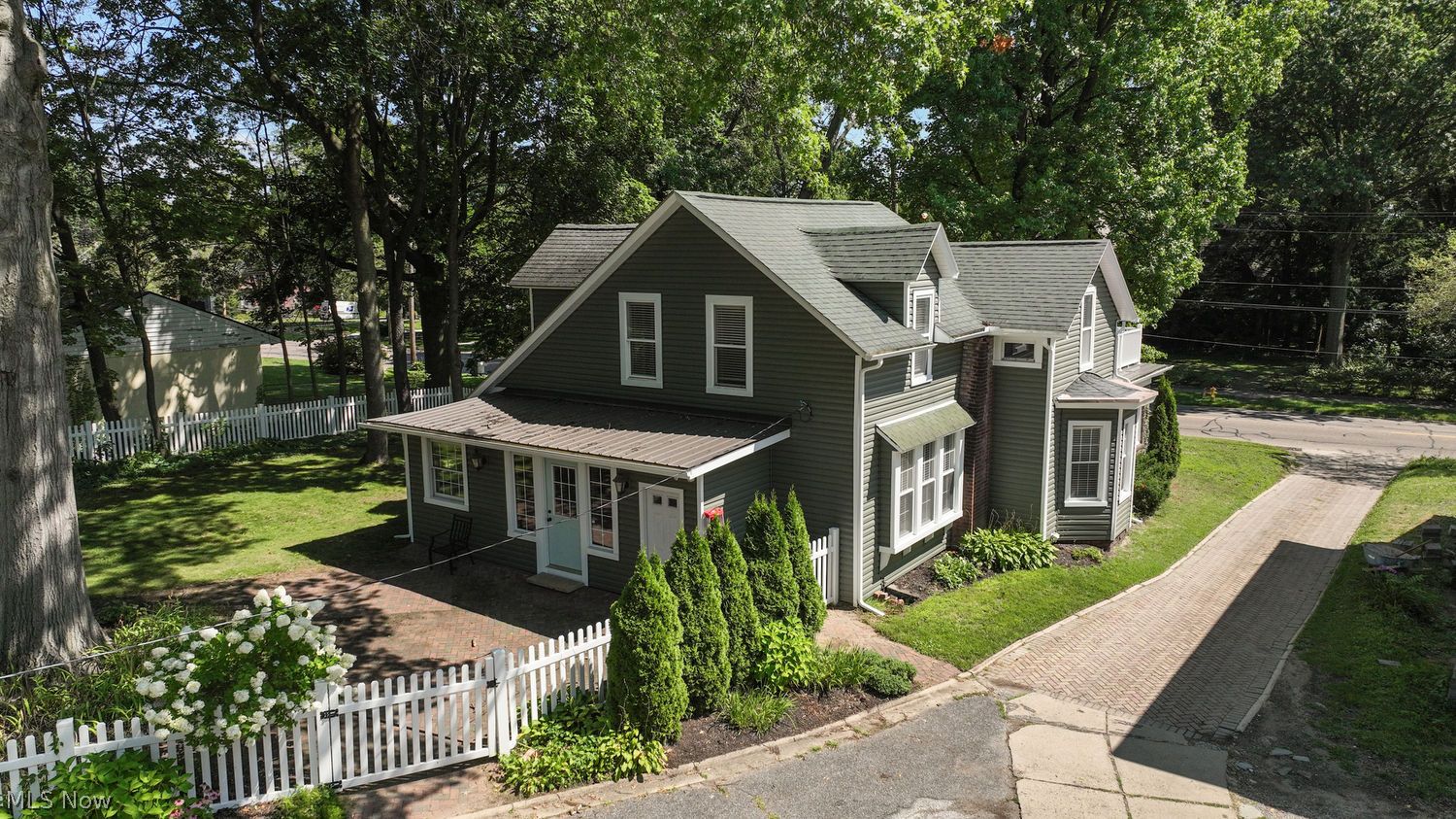 302 Merriman Road Akron OH 44303
