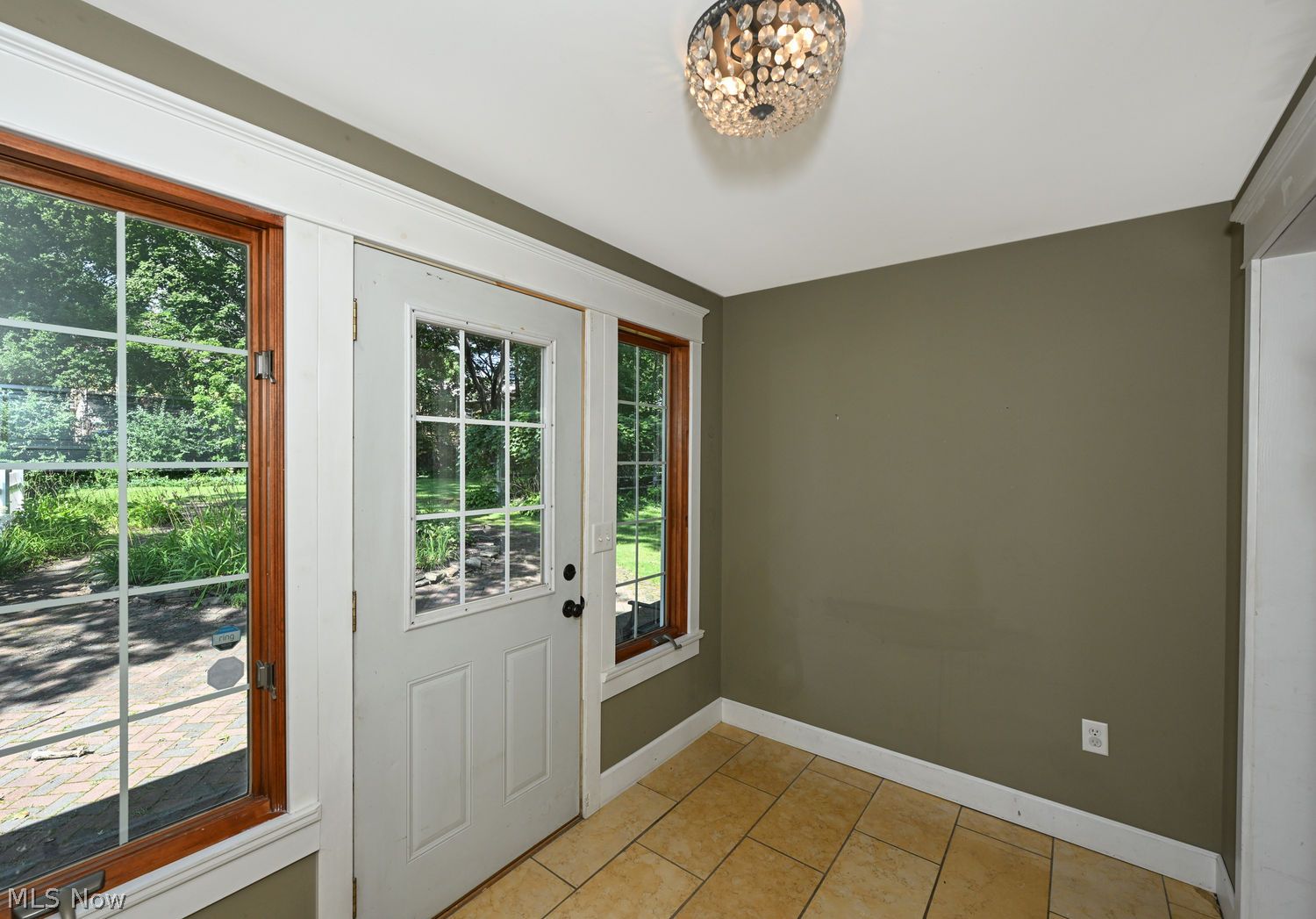 302 Merriman Road Akron OH 44303