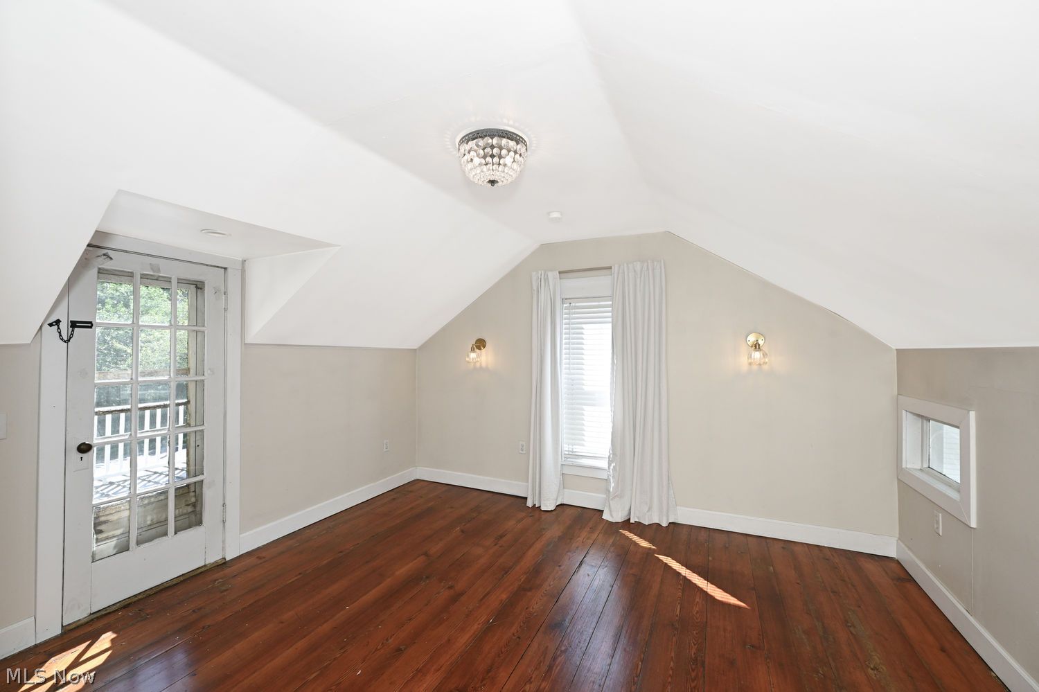 302 Merriman Road Akron OH 44303