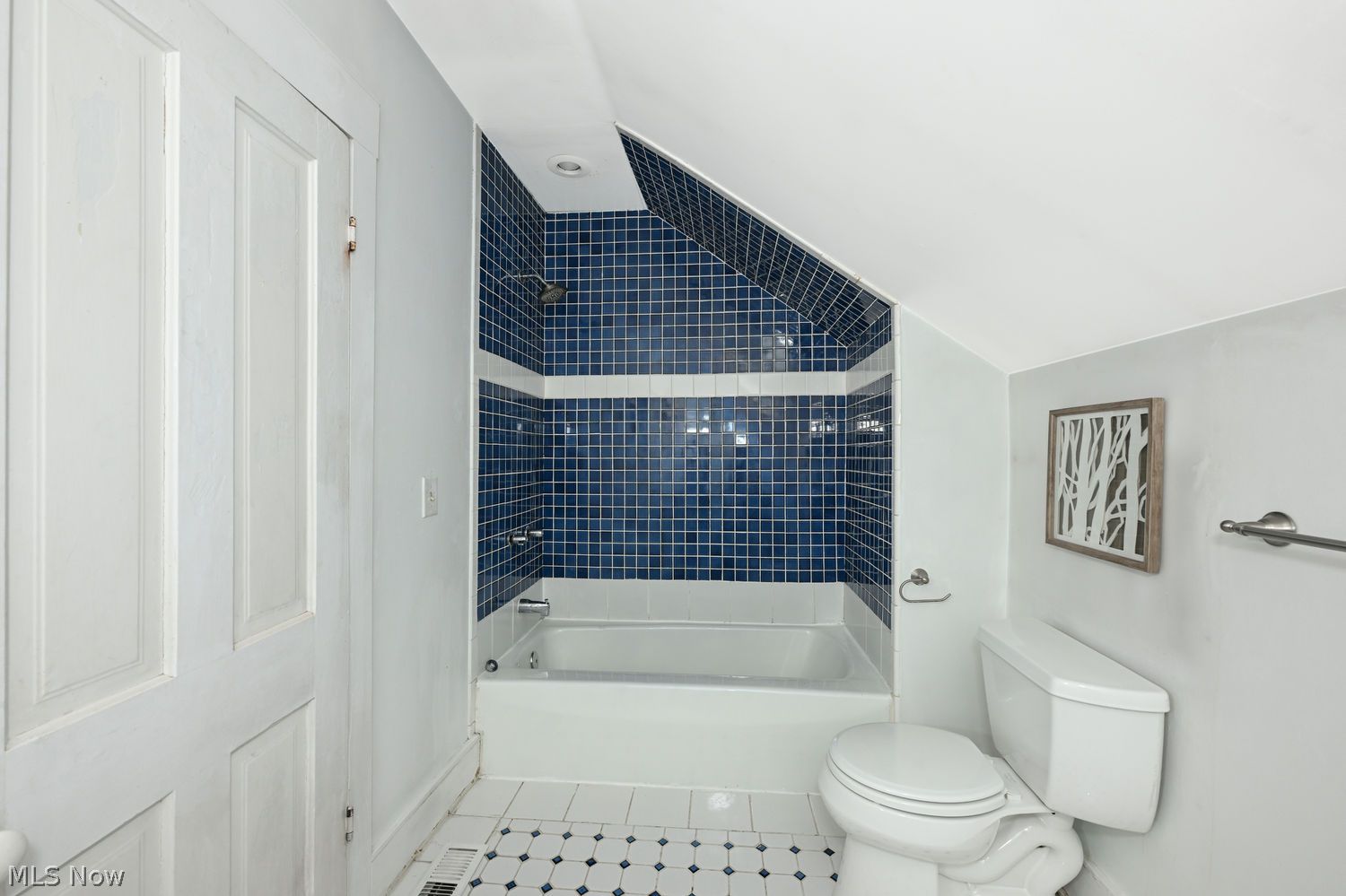 302 Merriman Road Akron OH 44303