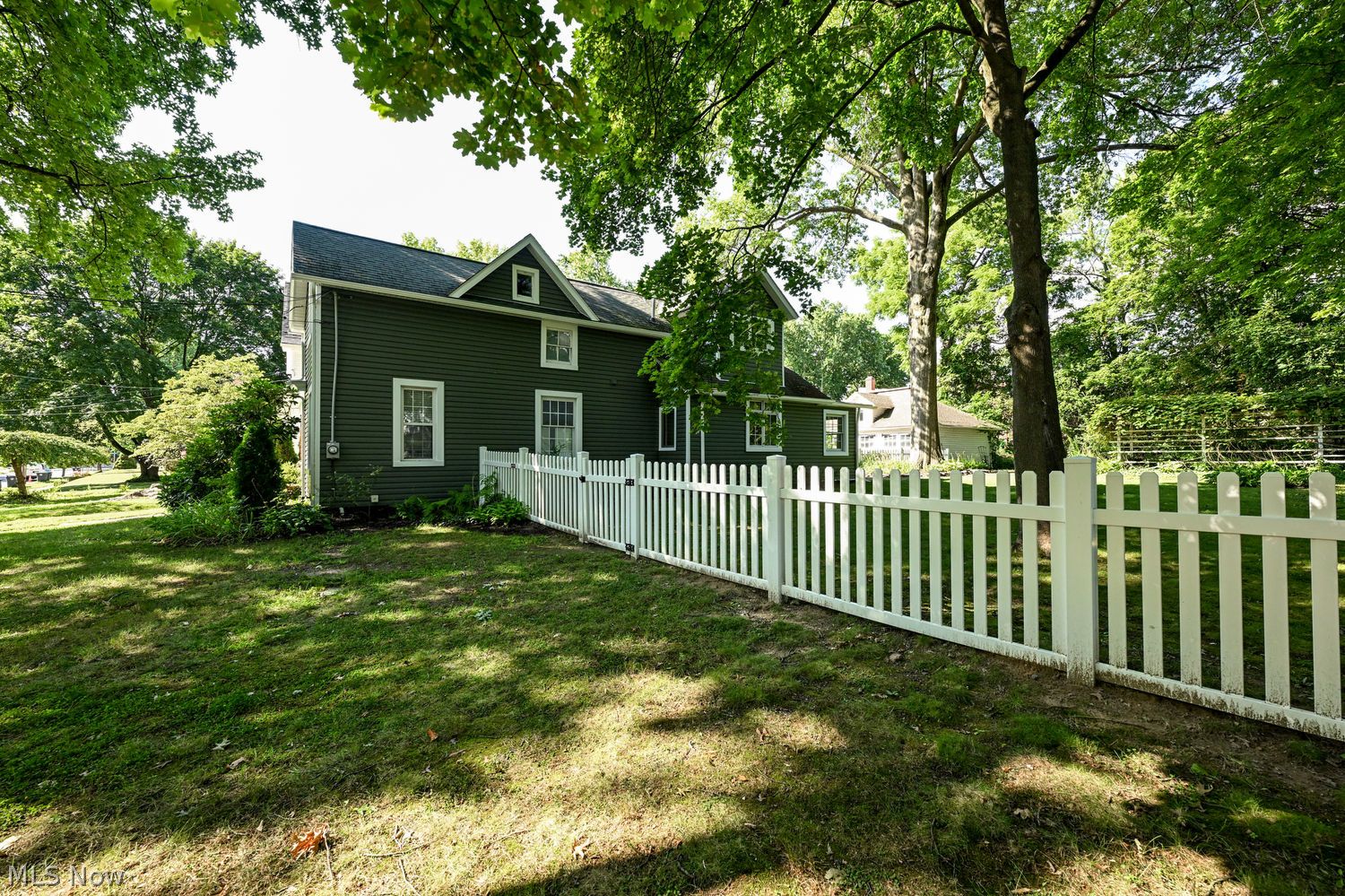 302 Merriman Road Akron OH 44303