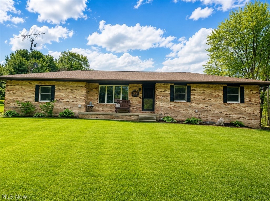 580 County Road 59 Bergholz OH 43908