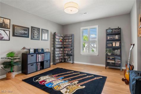32577 Muirfield Drive Avon Lake OH 44012