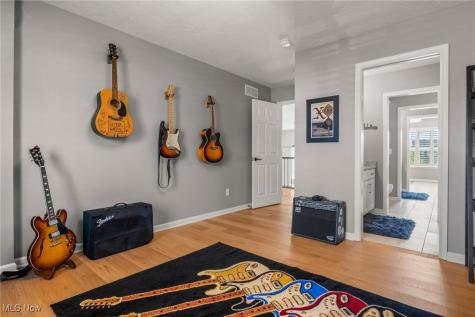 32577 Muirfield Drive Avon Lake OH 44012