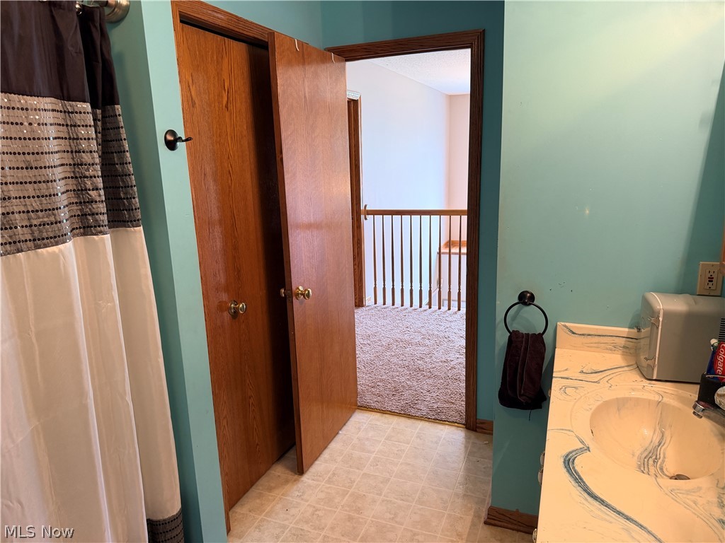 3440 W Middletown Road Columbiana OH 44408