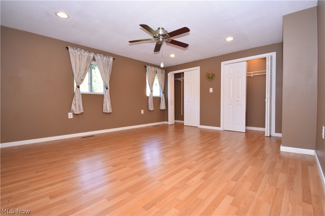 1916 Brookfield Road Hubbard OH 44425