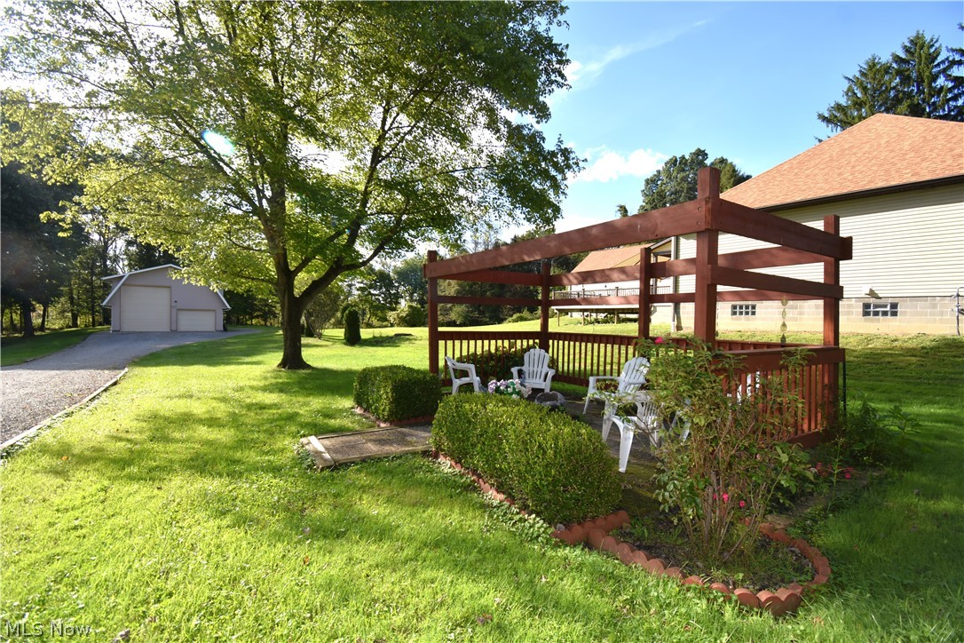 1916 Brookfield Road Hubbard OH 44425