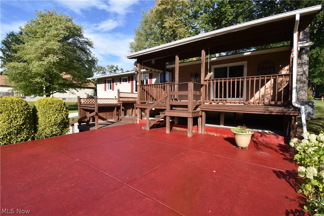 1916 Brookfield Road Hubbard OH 44425